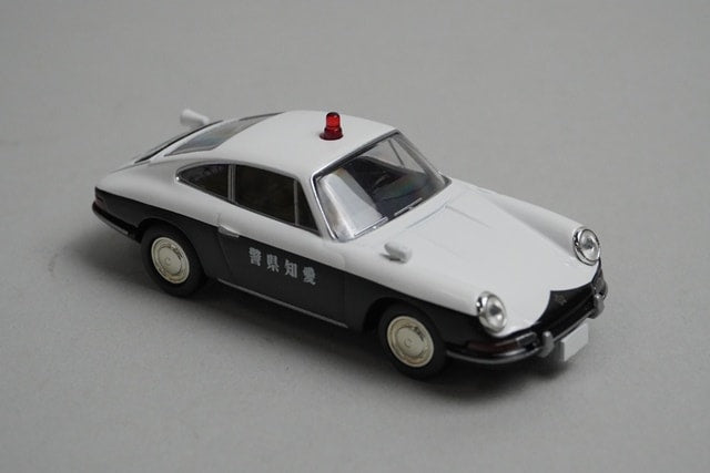 1:64 Tomica Limited Vintage Porsche 912 1967 Patrol Car model car