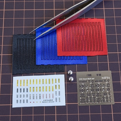 P1233 Model Factory Hiro 1:43 Seat belt set Red