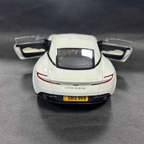 8250628YG XiaoGuang MODEL 1:18 Aston Martin DB12 White Glow in the Dark with Replacement Wheels
