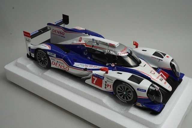 1:18 AUTOart 81415 Toyota TS040 Hybrid Le Mans 2014 #7 model car