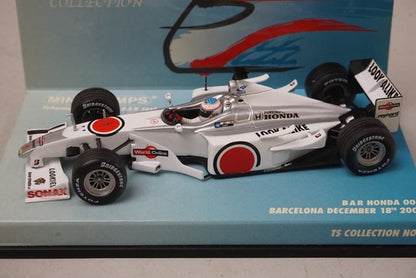 1:43 MINICHAMPS 518004399 BAR Honda 002 Barcelona 2000 Takuma Sato model car