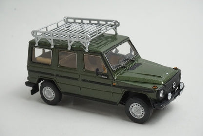 1:43 MINICHAMPS 400038001 Mercedes-Benz 230GE 1980 Green Metallic model car