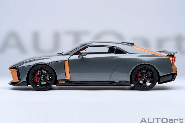 77510 AUTOart 1:18 Nissan GT-R50 by ITALDESIGN Gray Gold model car