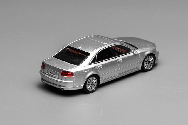 [ Pre-order ] M68204 MOTORHELIX 1:64 Audi A8 (D3) 2008 Late Ver. Ice Silver Metallic