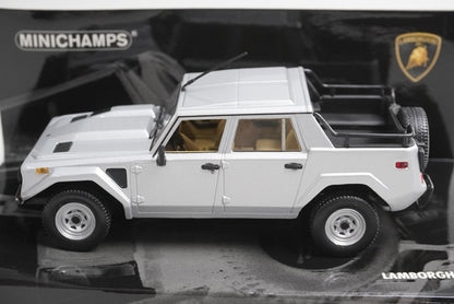 1:43 MINICHAMPS 436103370 Lamborghini LM002 1984 Silver model car