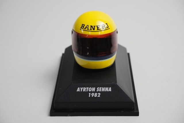 1:43 MINICHAMPS 540381216 Helmet 1982 Ayrton Senna model car