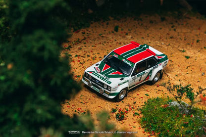 T64-094-78RP04 Tarmac Works 1:64 Abarth FIAT 131 Rally Rallye de Portugal Vinho do Porto 1978 Winner Markku Alen Ilkka Kivimaki