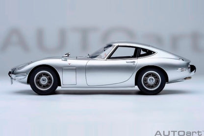 79548 AUTOart 1:18 Toyota 2000GT 1967 Silver model car
