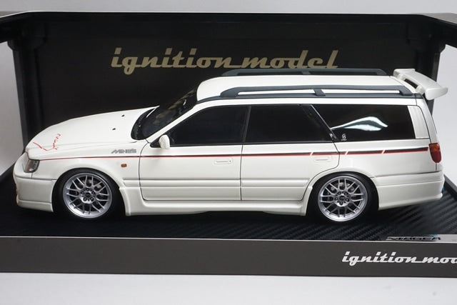 1:18 ignition model IG2892 Nissan Stagea 260RS (WGNC34) Pearl White
