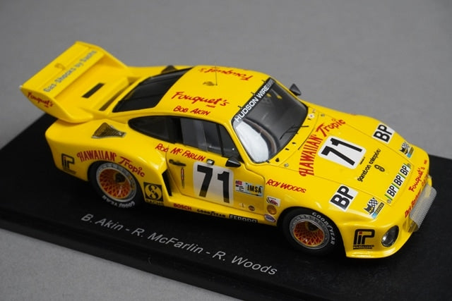 1:43 SPARK S2016 Porsche 935 Le Mans 1979 #71 model car