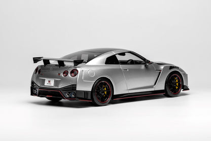 [ Pre-order ] M83528 Motor Helix 1:18 Scale Nissan GT-R NISMO (R35) Special Edition 2022 Ultimate Metal Silver