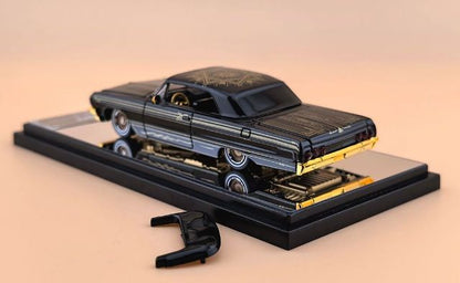 [ Pre-order ] Fine Works64 1:64 Chevrolet Impala B/Black Gold Livery