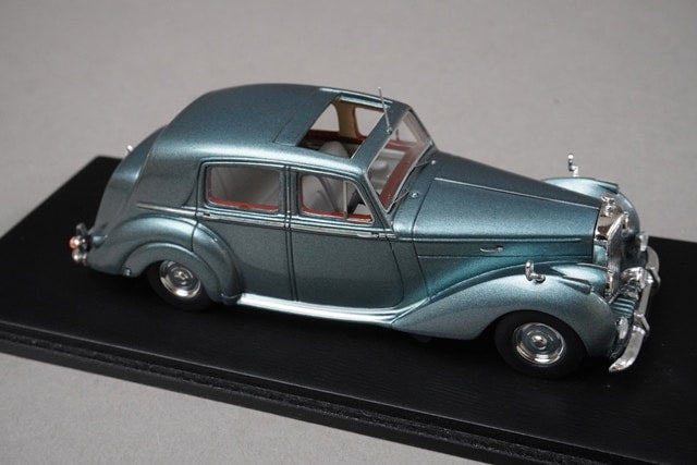 1:43 SPARK S3802 Bentley Mark VI Standard Steel Sports Saloon 1952