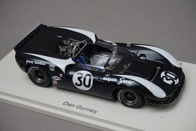 1:43 SPARK S1147 Lola T70 MK2 Bridgehampton 1966 #30 model car