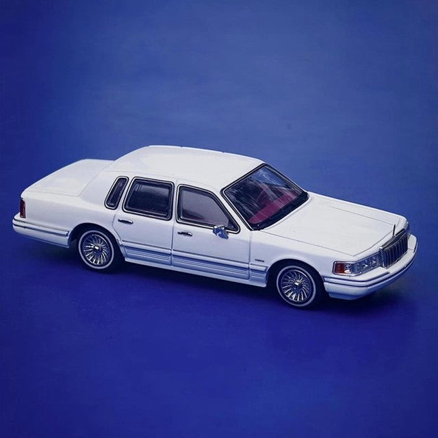MK Miniatures 1:64 Ford Lincoln Town Car Pearl White Foshan Limited Edition model car