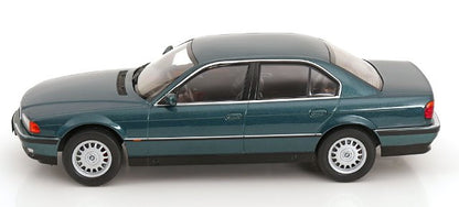 [ Pre-order ] KKDC180368 KK scale 1:18 BMW 740i E38 1994 Green Metallic