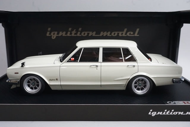 1:18 ignition model IG1784 Nissan Skyline 2000 GT-R (PGC10) White