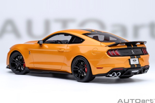 [ Pre-order ] 73099 AUTOart 1:18 Ford Mustang Shelby GT500 (Orange with Black Stripes)