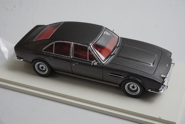 1:43 SPARK S2408 Aston Martin Lagonda 1974 model car