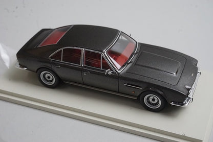 1:43 SPARK S2408 Aston Martin Lagonda 1974 model car