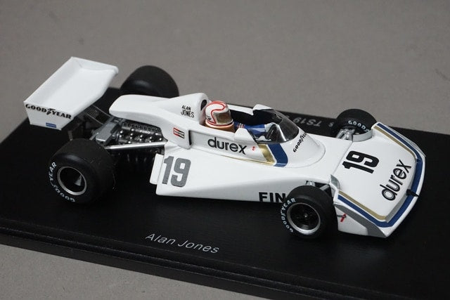 1:43 SPARK S4006 Surtees TS19 British GP 5th 1976 #19 A. Jones model car