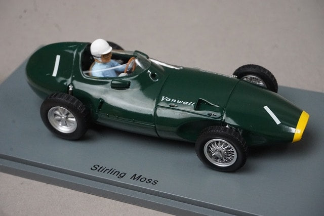 1:43 SPARK S4870 Vanwall VW5 Dutch Grand Prix Winner 1958 #1 S. Moss model car