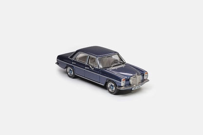 [ Pre-order ] Maxwell 1:64 Mercedes-Benz 200 W114 Metallic Blue