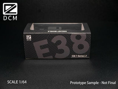 [ Pre-order ] DCM 1:64 BMW E38 L7 7 Series White Lowered
