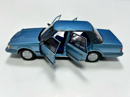 [ Pre-order ] 8251121LB XiaoGuang MODEL 1:18 Toyota Crown MS122 Light Blue
