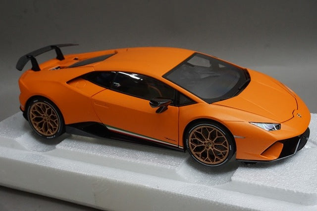 1:18 AUTOart 79152 Lamborghini Huracan Performante Matte Orange model car