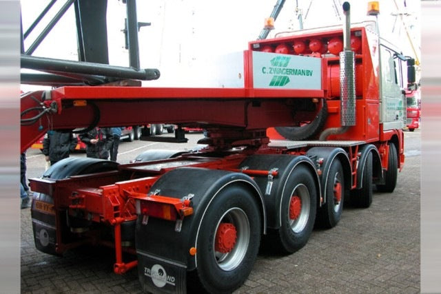 [ Pre-order ] 01-5022 WSI 1:50 DAF C. Zwagerman GINAF 95XF SPACE CAB 10X4 LOW LOADER 5 AXLE DAF