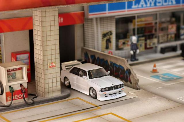 [ Pre-order ] SW Street Weapon 1:64 BMW E30 M3 LTO Modified White