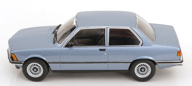 [ Pre-order ] KKDC180656 KK scale 1:18 BMW 323i E21 1978 Light Blue Metallic