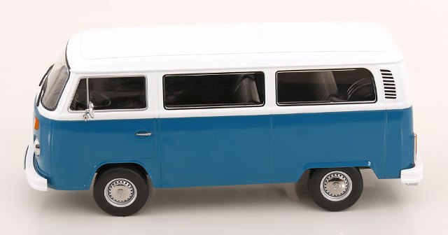[ Pre-order ] KKDC181362 KK scale 1:18 Volkswagen VW Bus T2b 1972 Blue/White