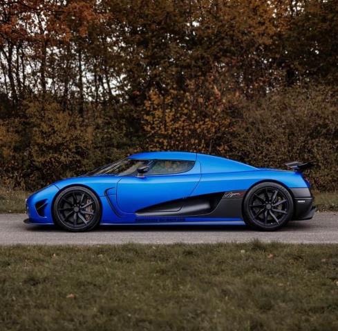 [ Pre-order ] GA003E GRYNING.model 1:64 Koenigsegg Agera R Semi Matte Blue/Carbon