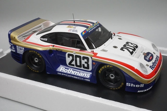 1:18 Spark 18S210 Porsche 961 Le Mans 1987 #203
