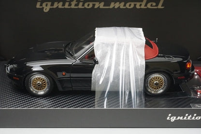 1:18 ignition model IG3197 Eunos Roadster (NA) Black