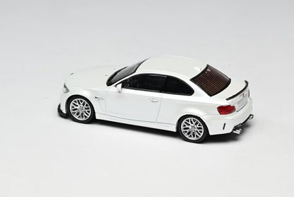 [ Pre-order ] 7CM Model 1:64 BMW 1M Coupe (E82) silver style 359 multi-spoke wheels Alpine White