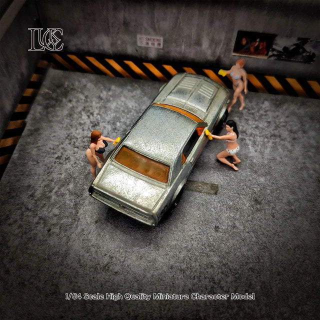 [ Pre-order ] LK2025112527-B Lucky Studio 1:64 Car Wash Girl Trio Figure - Multicolored