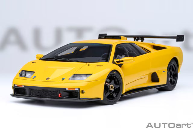 [ Pre-order ] 79138 AUTOart 1:18 Lamborghini Diablo GTR (Yellow)