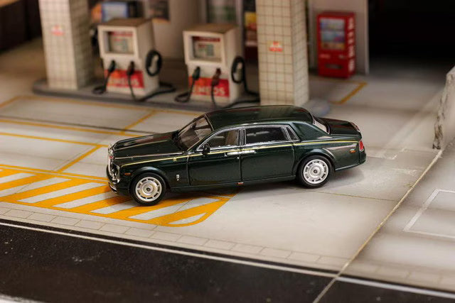 [ Pre-order ] SW Street Weapon 1:64 Rolls-Royce Phantom VII Peninsula Hotel Custom Green