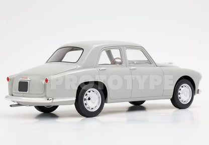 [ Pre-order ] RGM18003A BBR 1:18 Alfa Romeo 1900 by RGM design Grigio Alba *No case