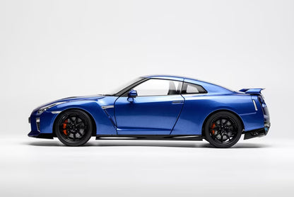 M83504 MOTORHELIX 1:18 Nissan GT-R (R35) Track Edition Engineered By NISMO 2020 Wangan Blue