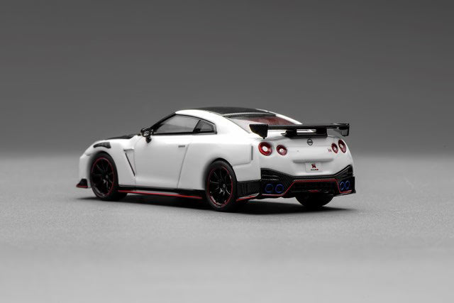 [ Pre-order ] M63525 MOTORHELIX 1:64 Nissan GT-R NISMO (R35) Special Edition 2022 Brilliant White Pearl
