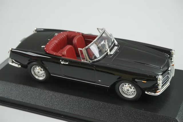 1:43 MINICHAMPS 400120630 Alfa Romeo 2600 Spider 1964 Black model car