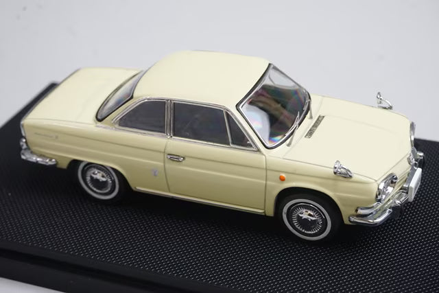 1:43 EBBRO 43650 Hino Contessa 1300 Coupe 1964 White