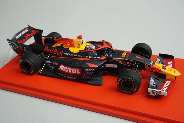 1:43 Spark 90000-XYM-330D Mugen Custom Red Bull Motul Mugen SF23 #1
