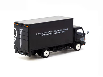 T64T-TL002-NYS Tarmac Works 1:64 Mitsubishi Fuso Canter - Box Truck New York Sunshine