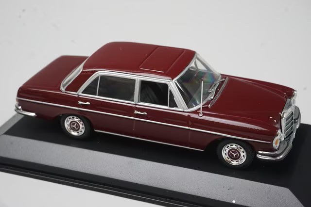 1:43 MINICHAMPS 430039102 Mercedes-Benz 300 SEL 6.3 1968-72 Red