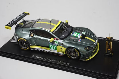 1:43 Spark S5836S Aston Martin Vantage GTE LM Pro Class Le Mans Winner 2017 #97 with Trophy